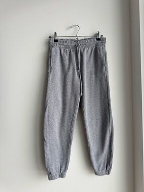 TNA CozyAF Fleece Sweatpants in Heather Grey